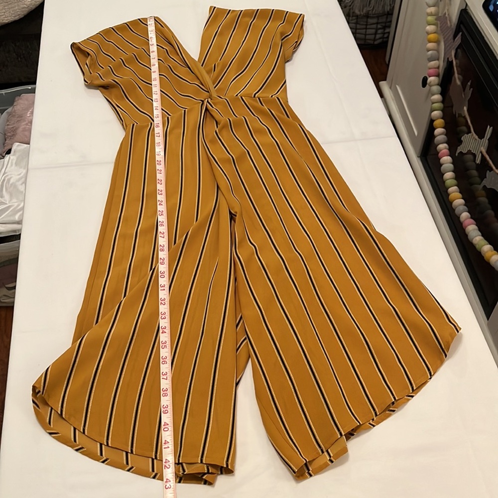 Millibon Sz. SM Cap Sleeve Capri Romper Mustard Yellow w/Black and White striped